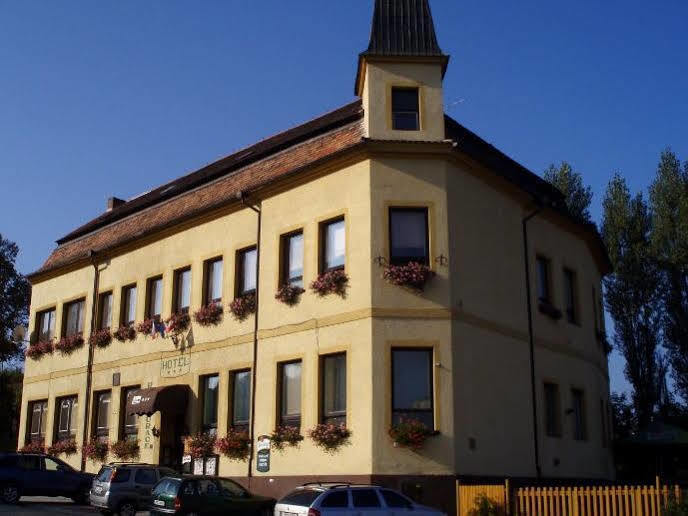 Hotel U Branky Stříbro Exterior foto